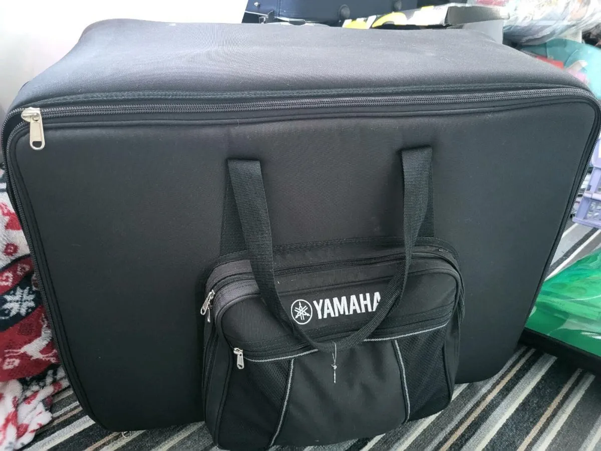 Yamaha stagepas 600i complete Pa system - Image 3