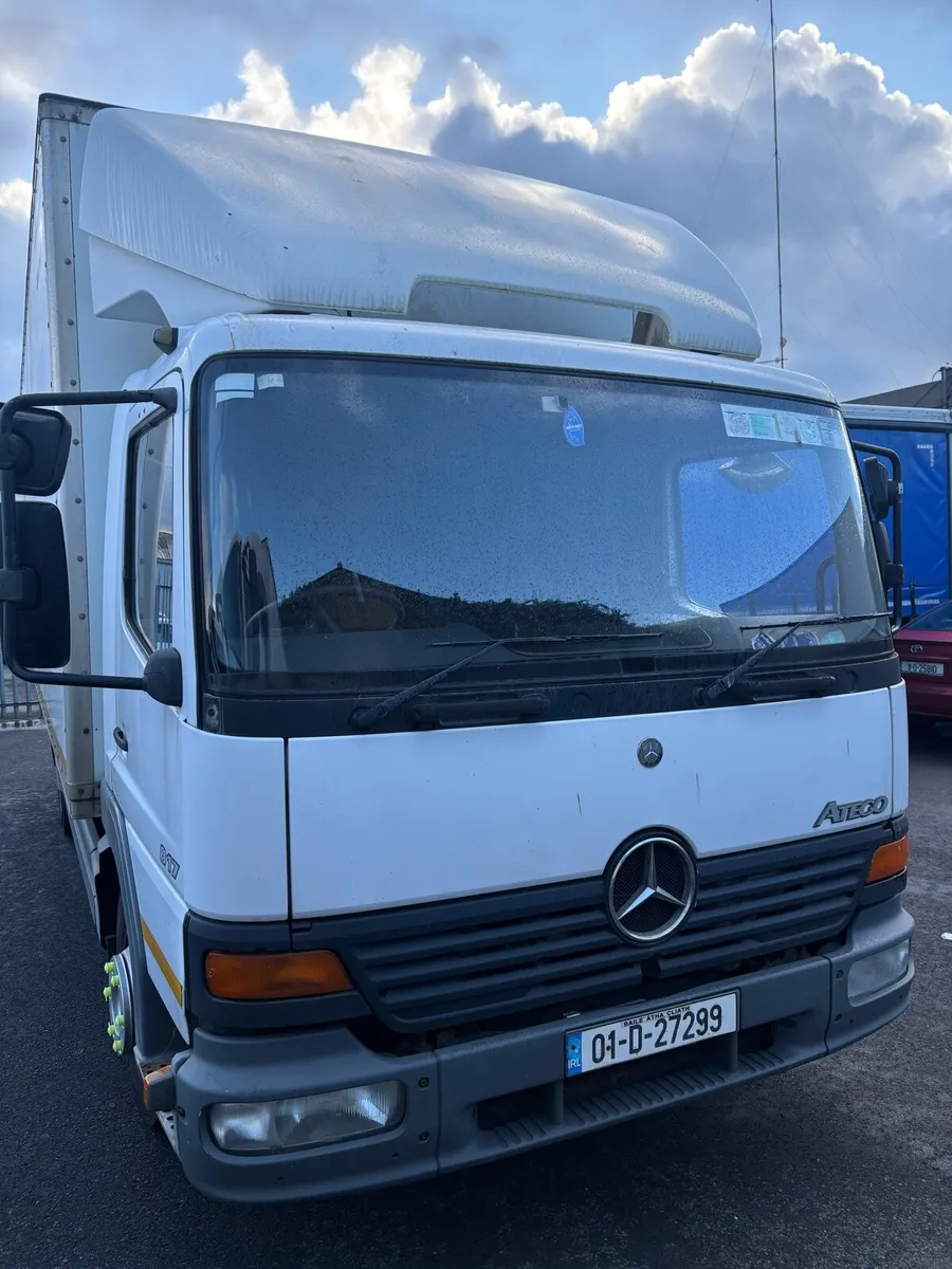 Mercedes Atego 817 - Image 2