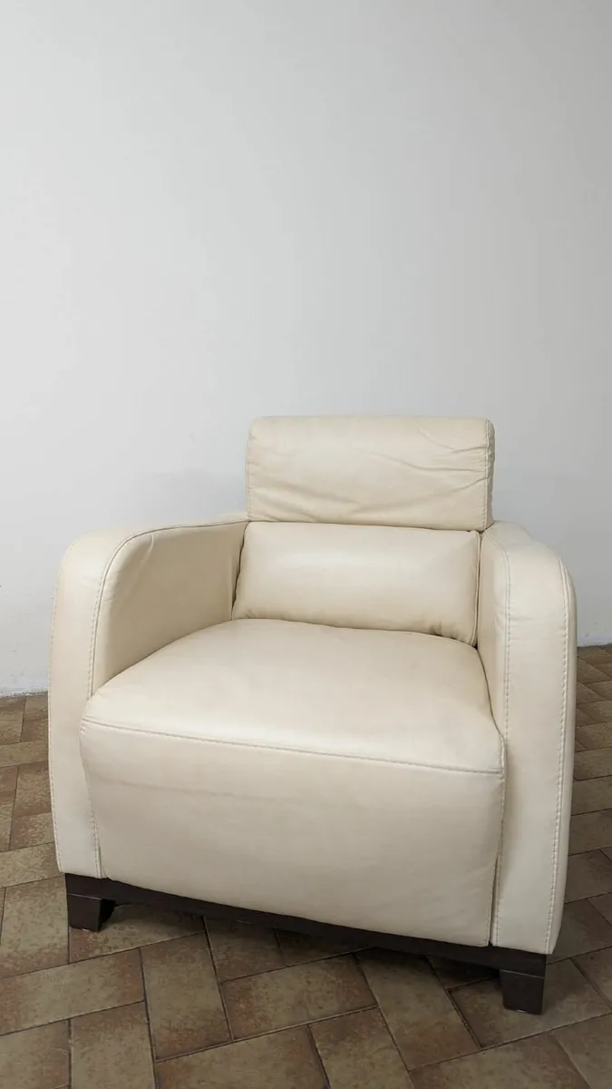 Marinelli Italian leather armchairs (Never used) - Image 4