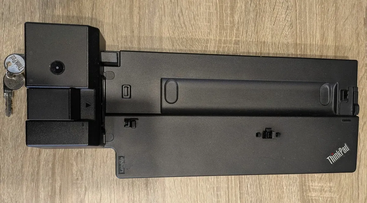 Lenovo T480s laptop Intel i5 24GB 500GB  & docking - Image 4