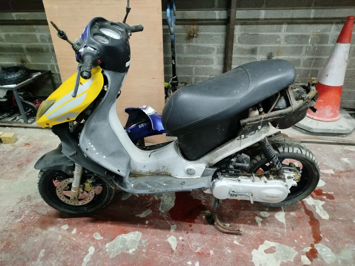 Honda x8rs scooter for parts - Image 1