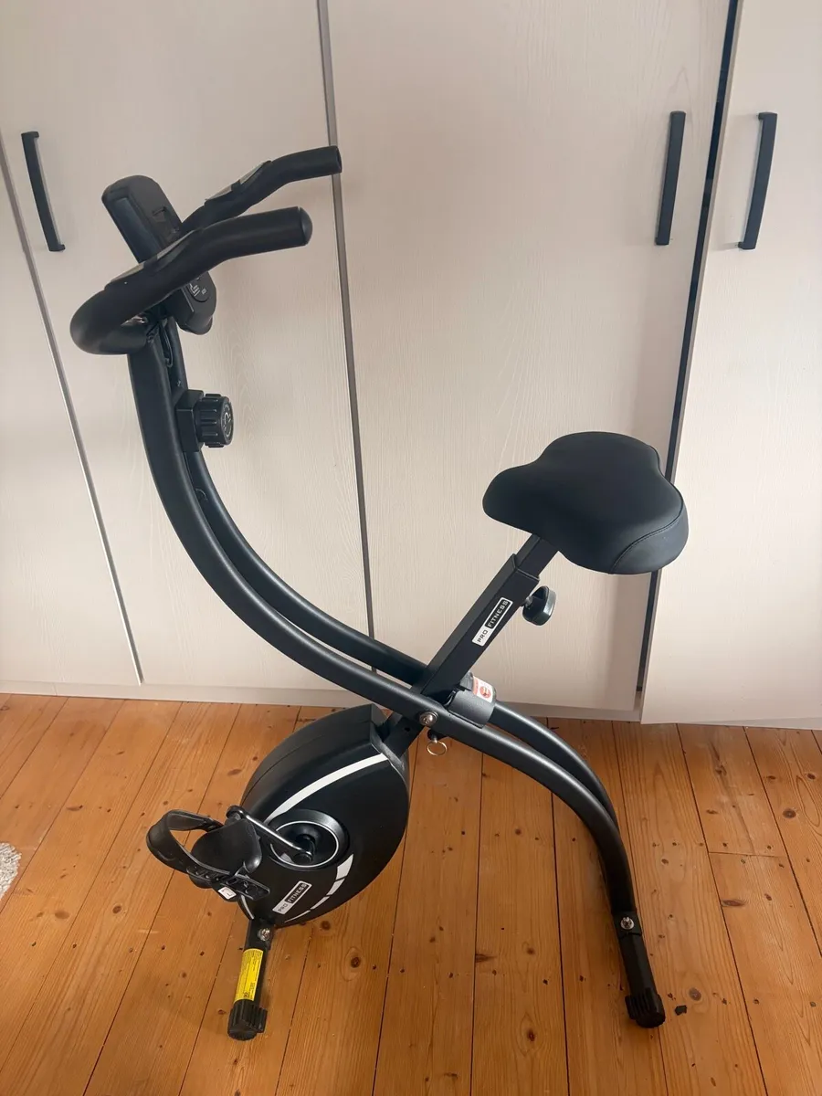 Exercise bike - Image 1