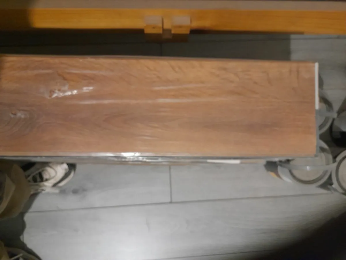 12mm laminate flooring - Image 1