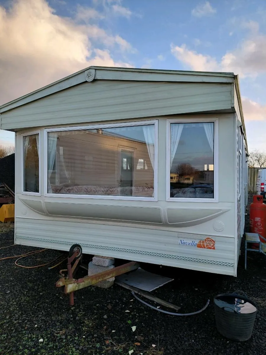 Mobile home - Image 1