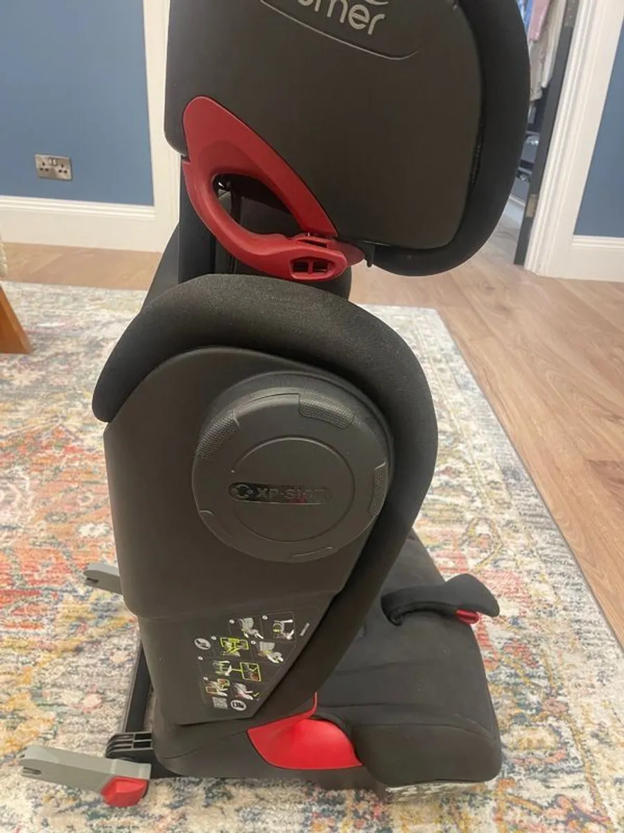 Britax Kidfix S car seat - Image 1