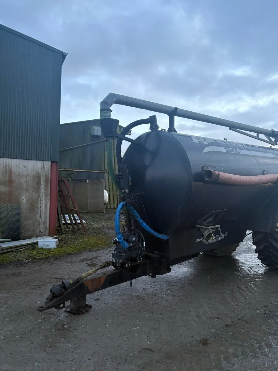 Slurry tanker - Image 2