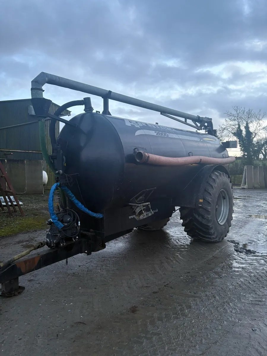 Slurry tanker - Image 3