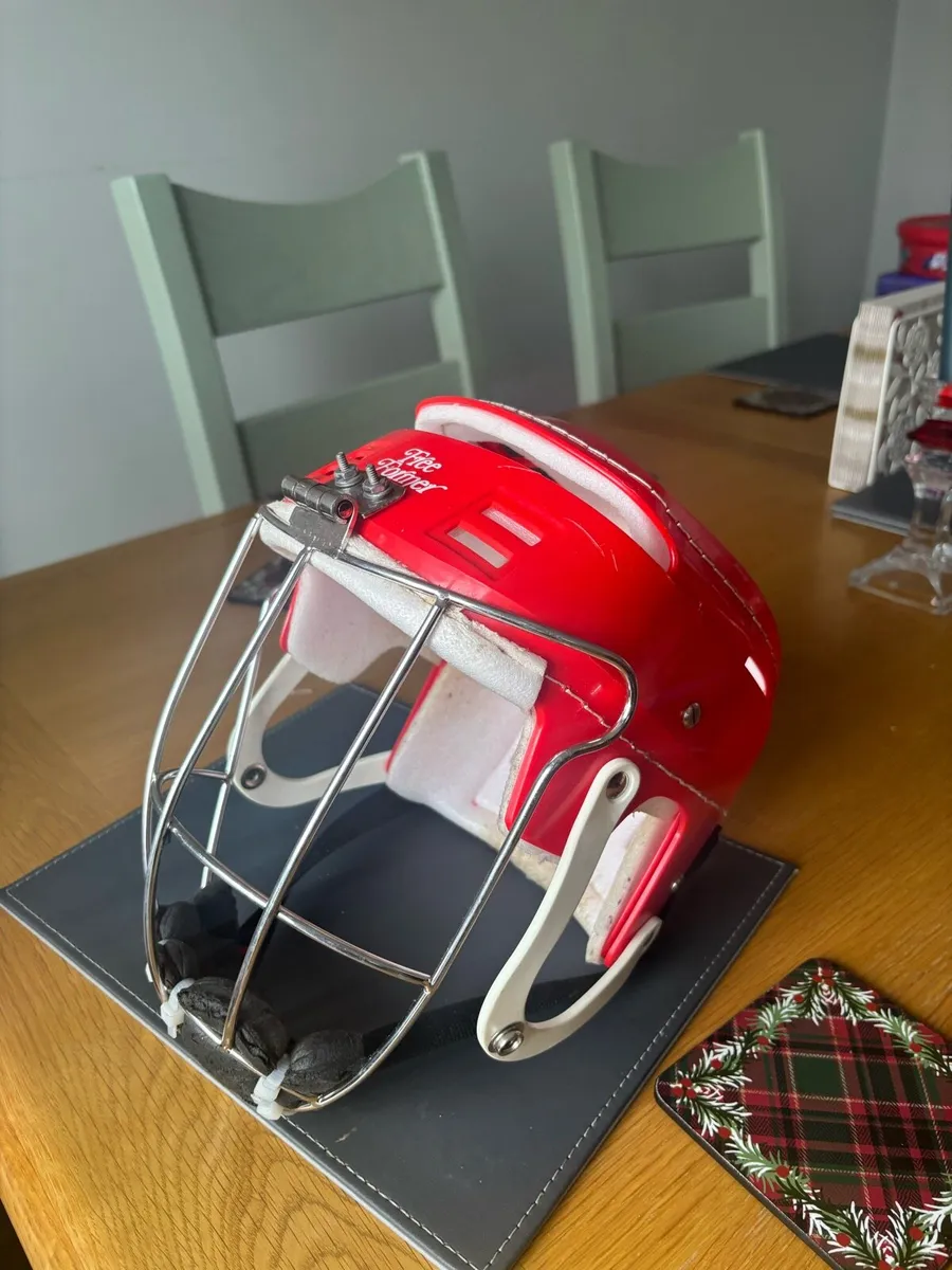 Free former hurling helmet kk gaurd - Image 1