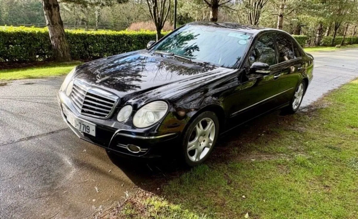 Limo Taxi for Sale - Image 1