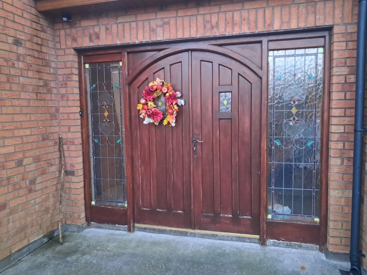 Front door - Image 1