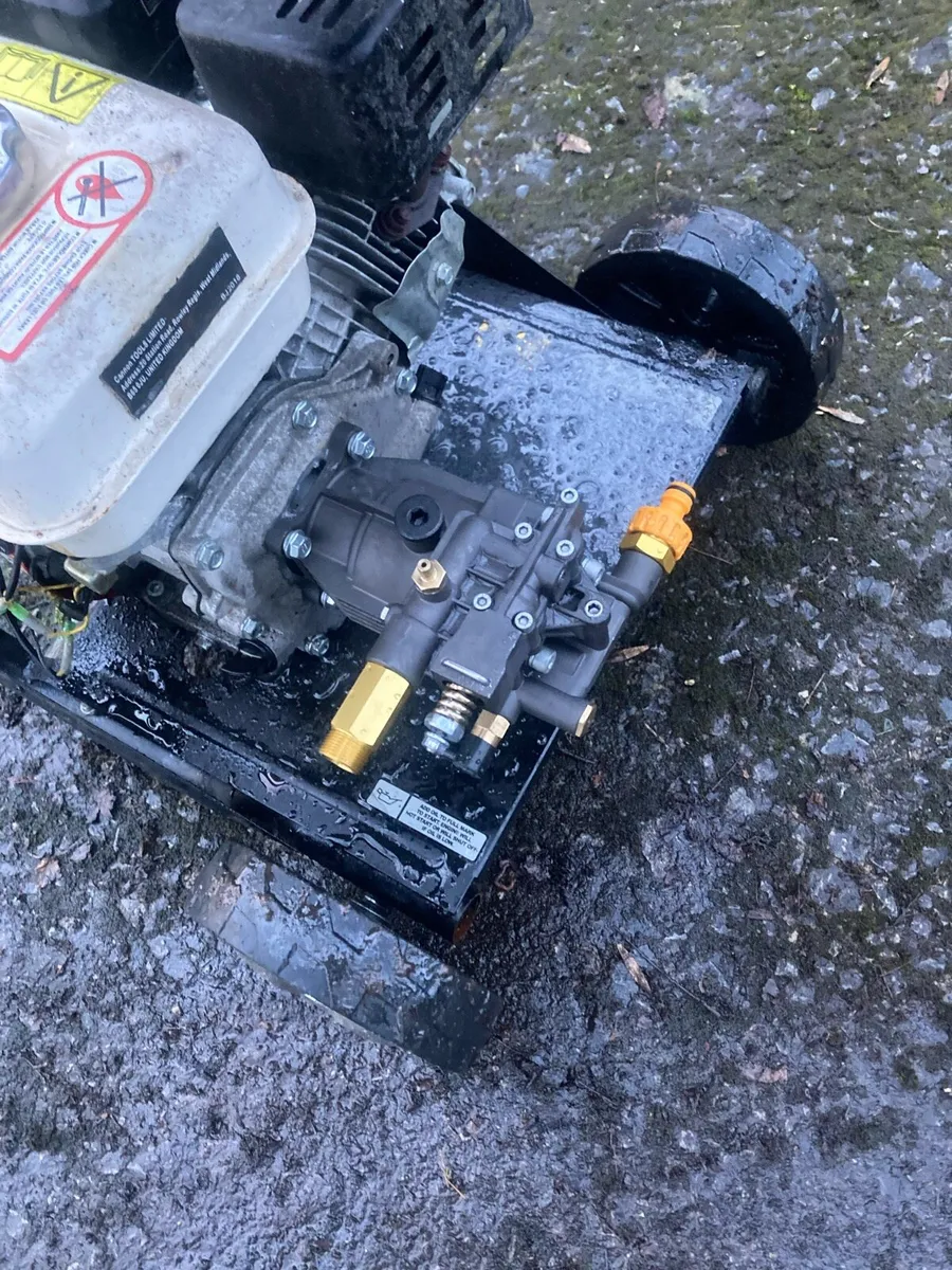 Power Washer - For Parts/Spares - Image 3