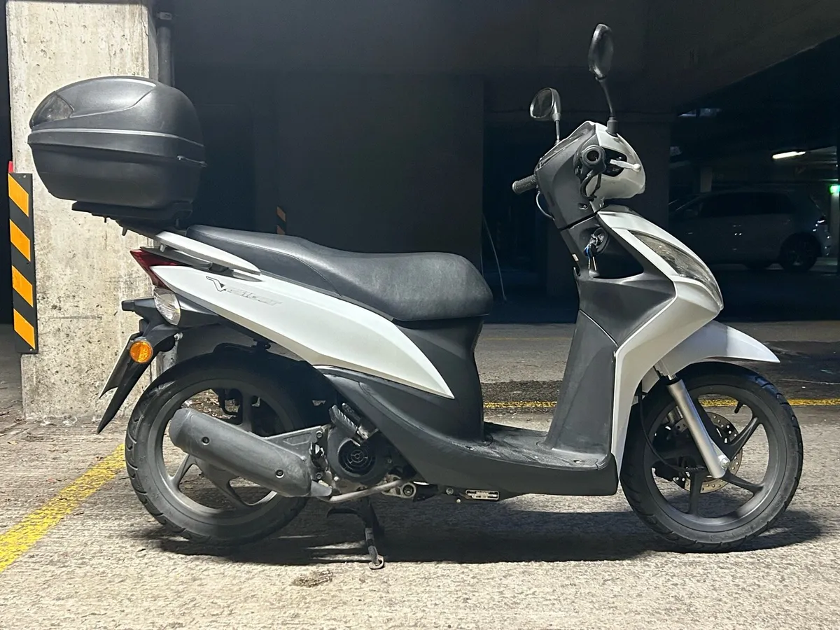 Honda Vision 50 cc - Image 4