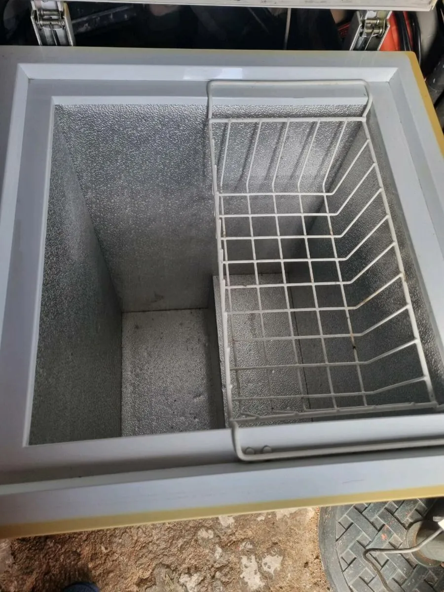 Beko freezer - Image 2