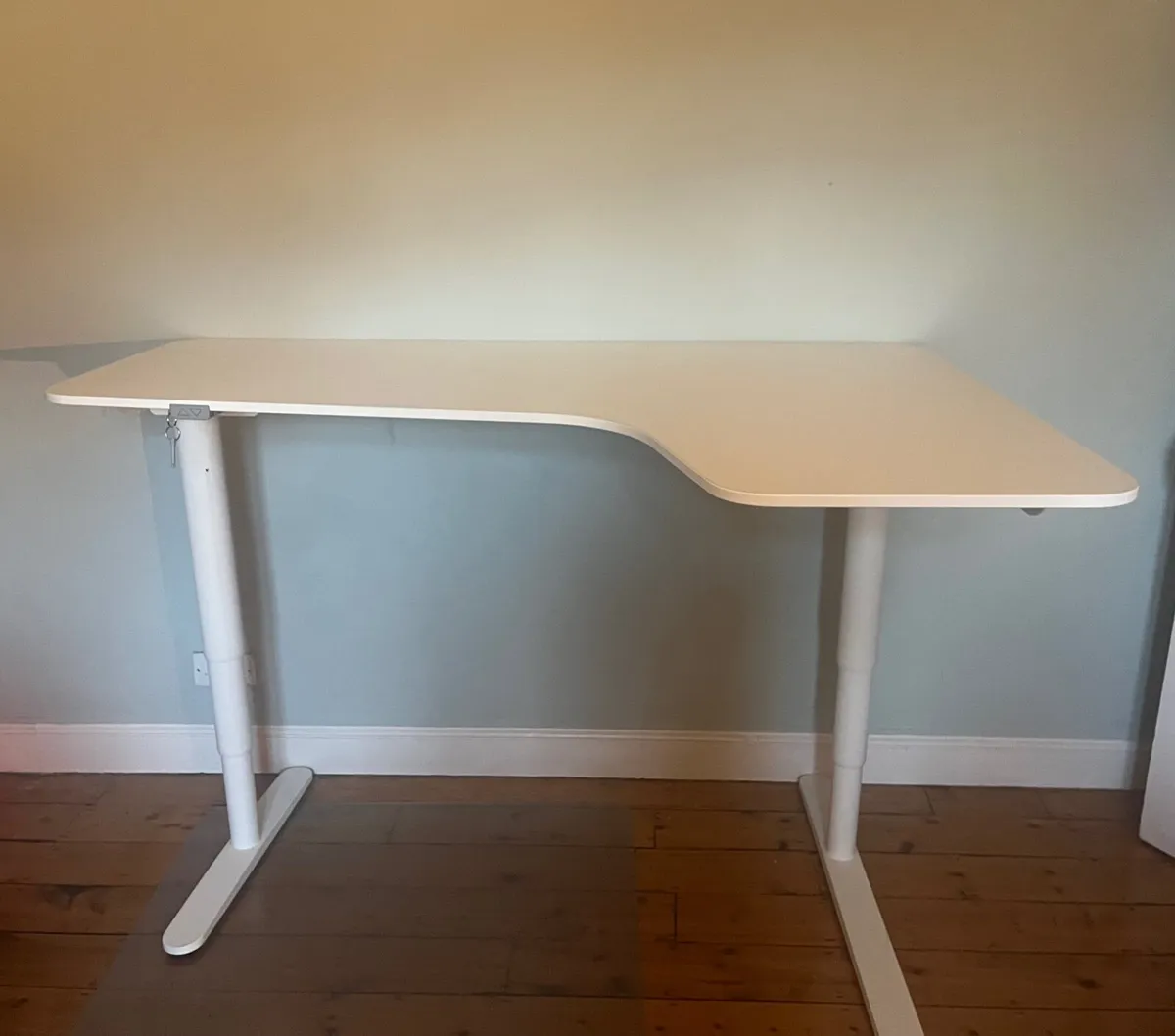 Large electric Sit/Stand Desk - Image 2