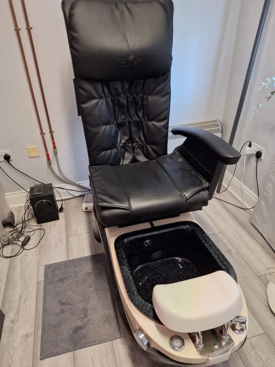 Pedicure chair!