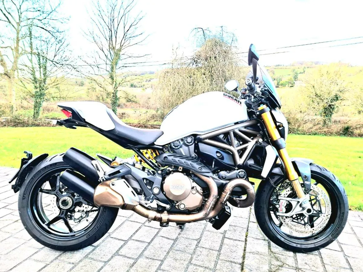 Ducati Monster 1200 S. Trade-in considered - Image 2