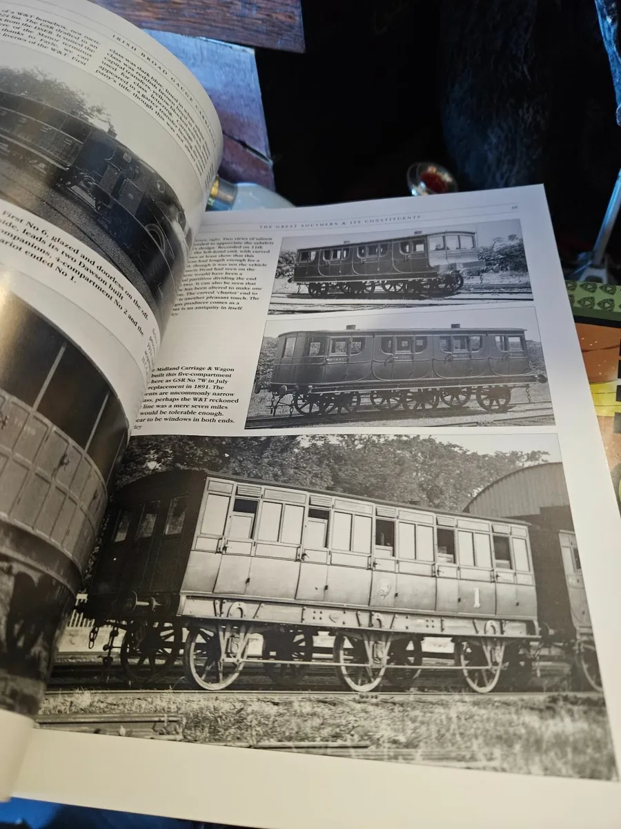 Book Irish Broad Gauge Carraiges - Image 1
