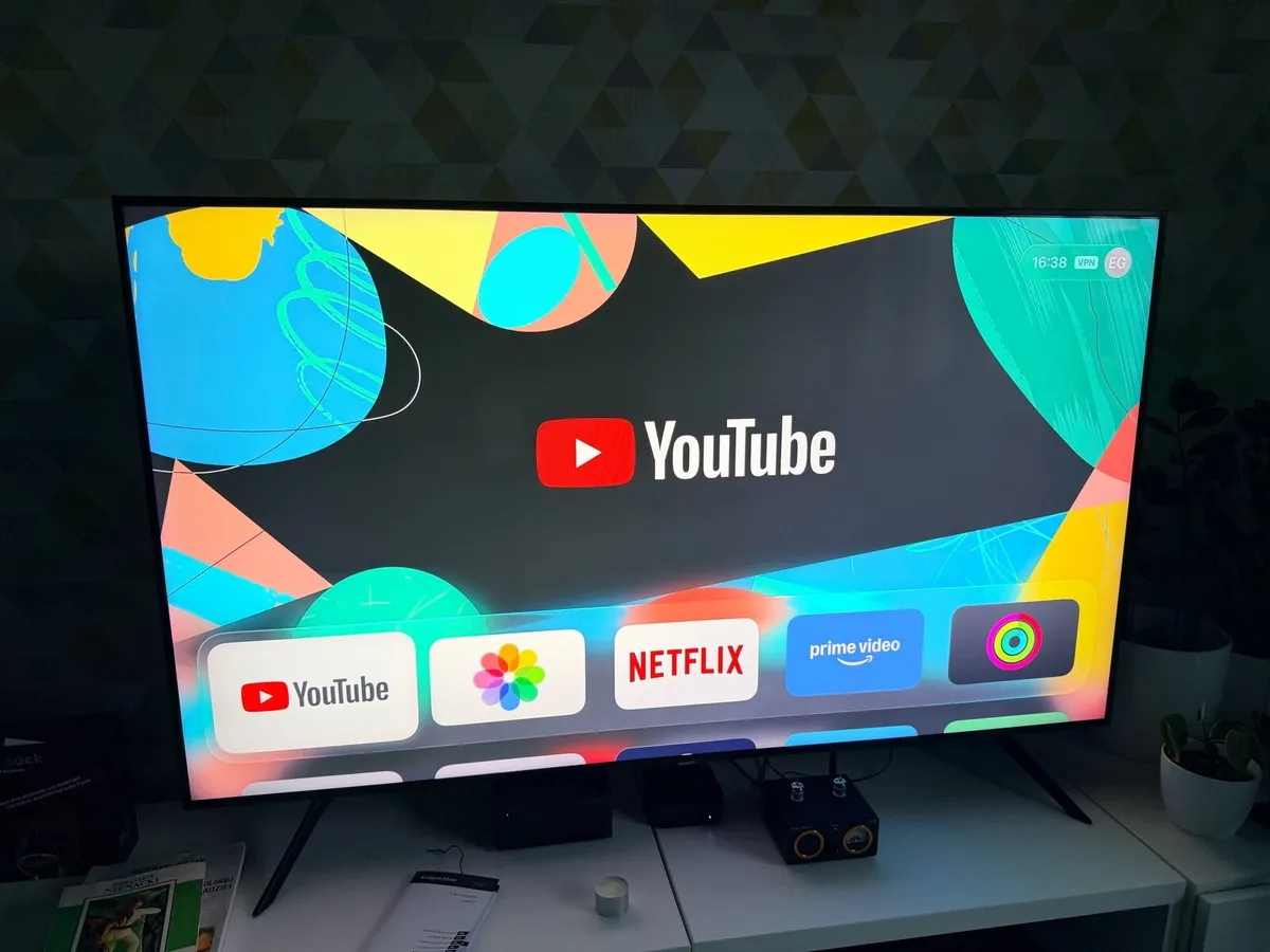 Samsung 55" 4K Smart TV