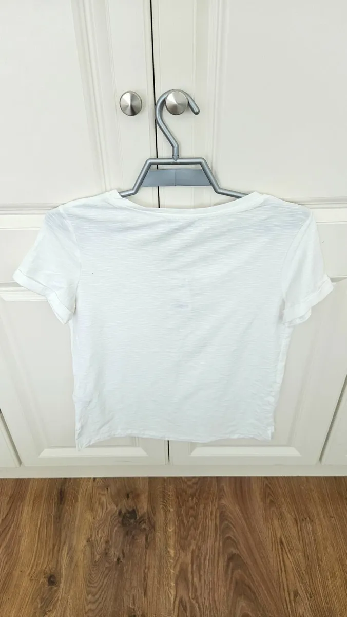 New Petite Tee Shirt - Image 3