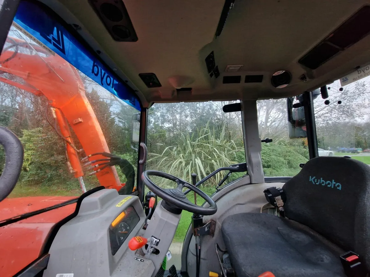 Kubota L4240-II 44hp Compact Tractor 900 hours - Image 2