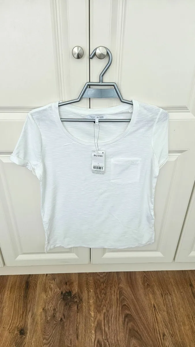 New Petite Tee Shirt - Image 1