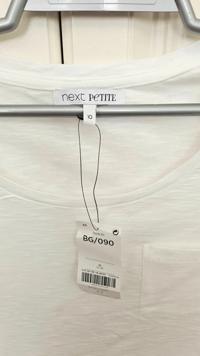 New Petite Tee Shirt - Image 4