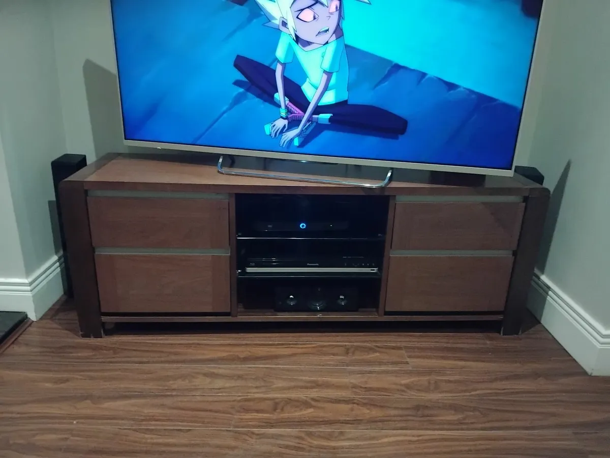 Media units - Image 2