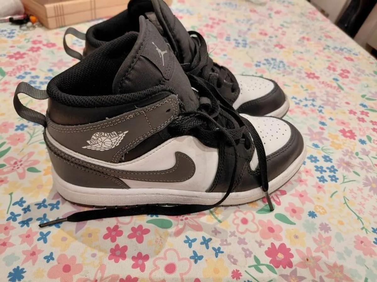 High top nike jordans - Image 4