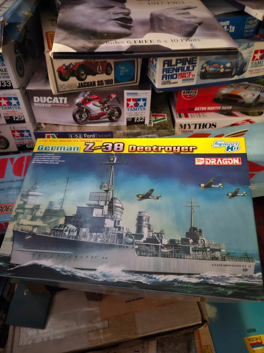 Airfix Dragon German WW2 Z38 Destroyer