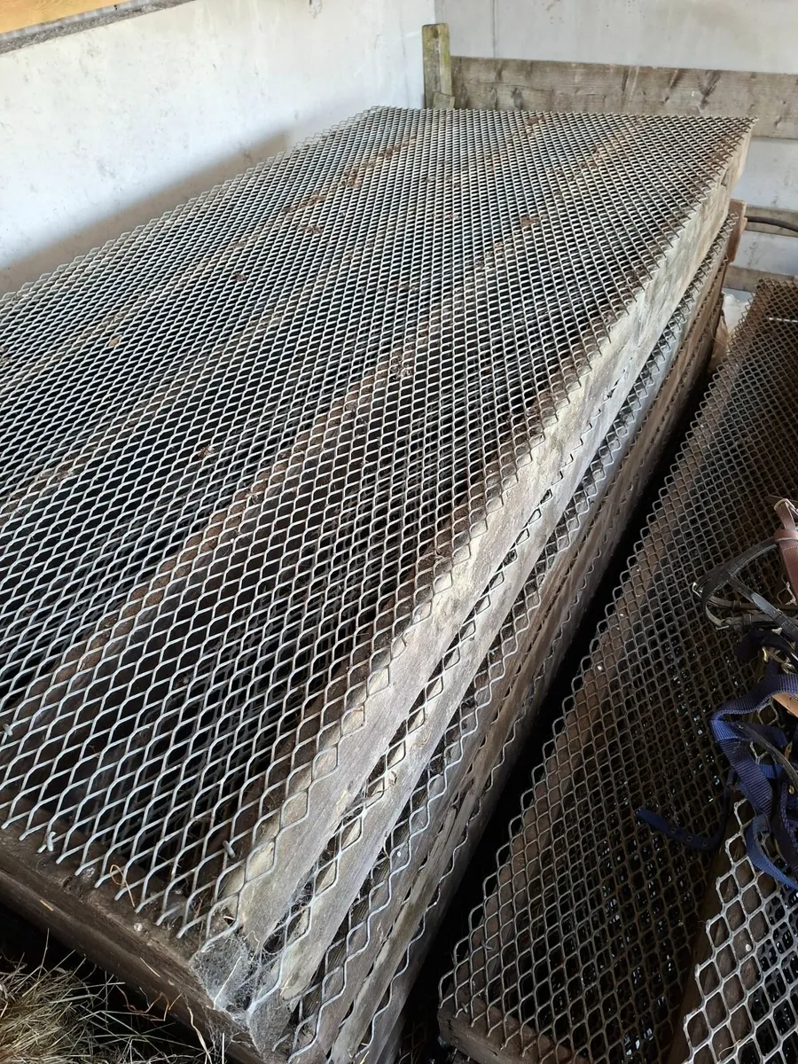 Mesh Sheep Slats - Image 2