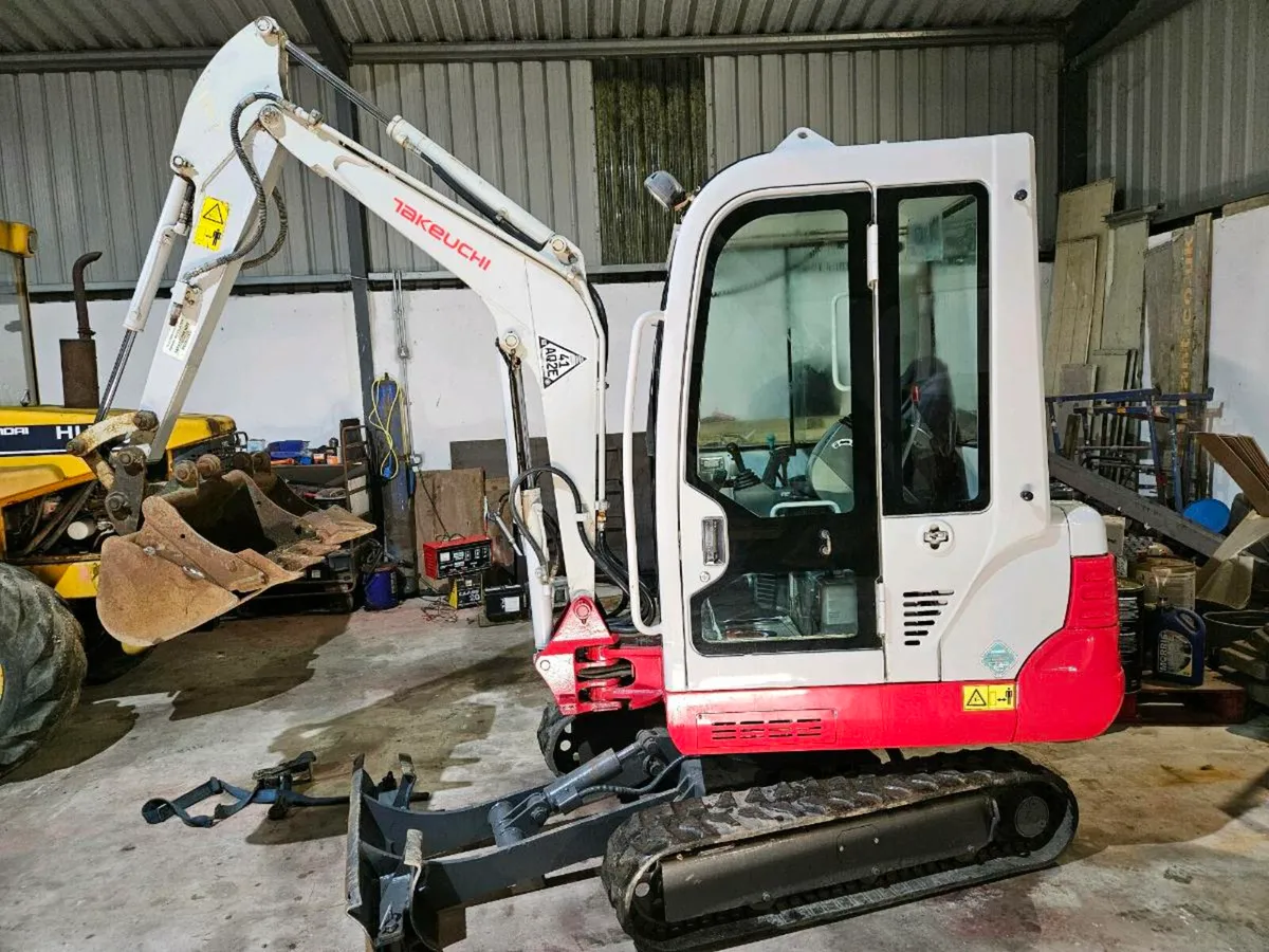 Takeuchi TB219 - Image 1