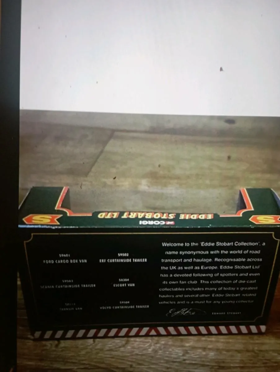 CORGI   EDDIE  STOBART  ROADSIDE MAINTENANCE  VAN - Image 3