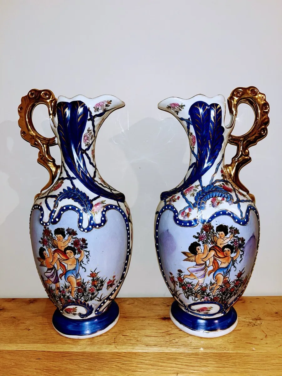 Pair of Antique Porcelain Vases - Image 1