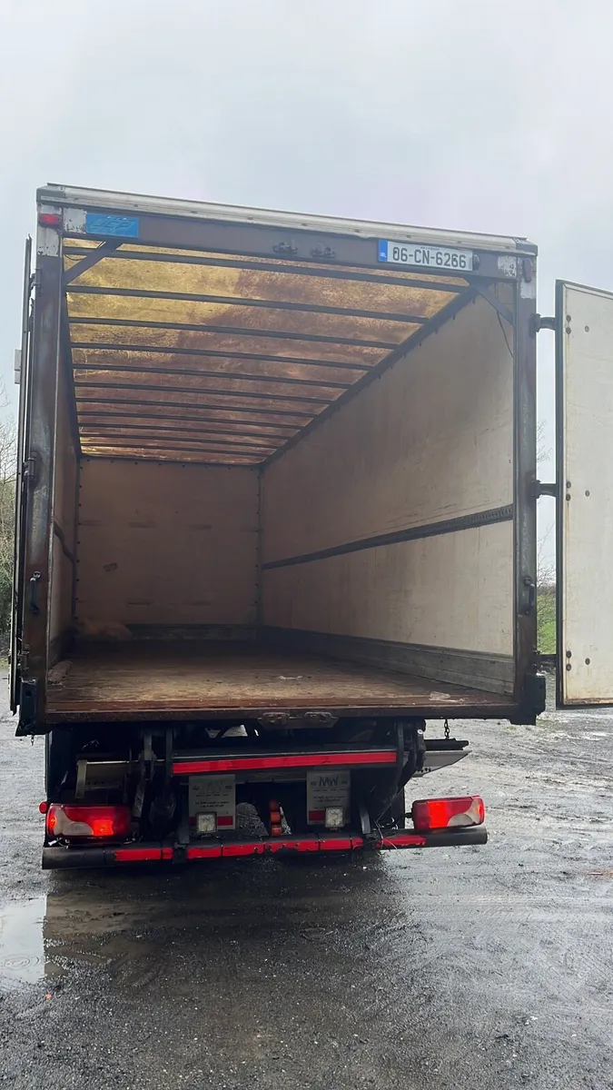 Man tgm 18-240 - Image 3