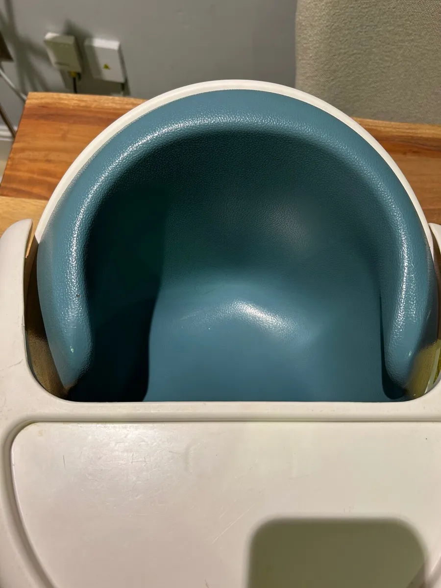 Baby floor seat - Image 1