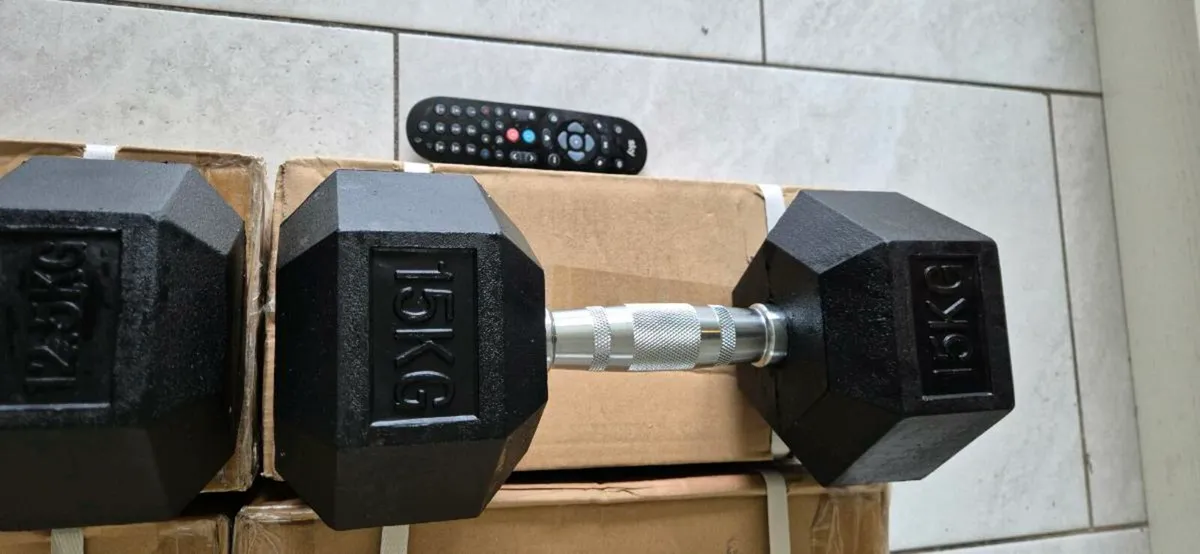 2xbrand new sets of hex dumbbells , 2x15kg,2x12.5k - Image 4
