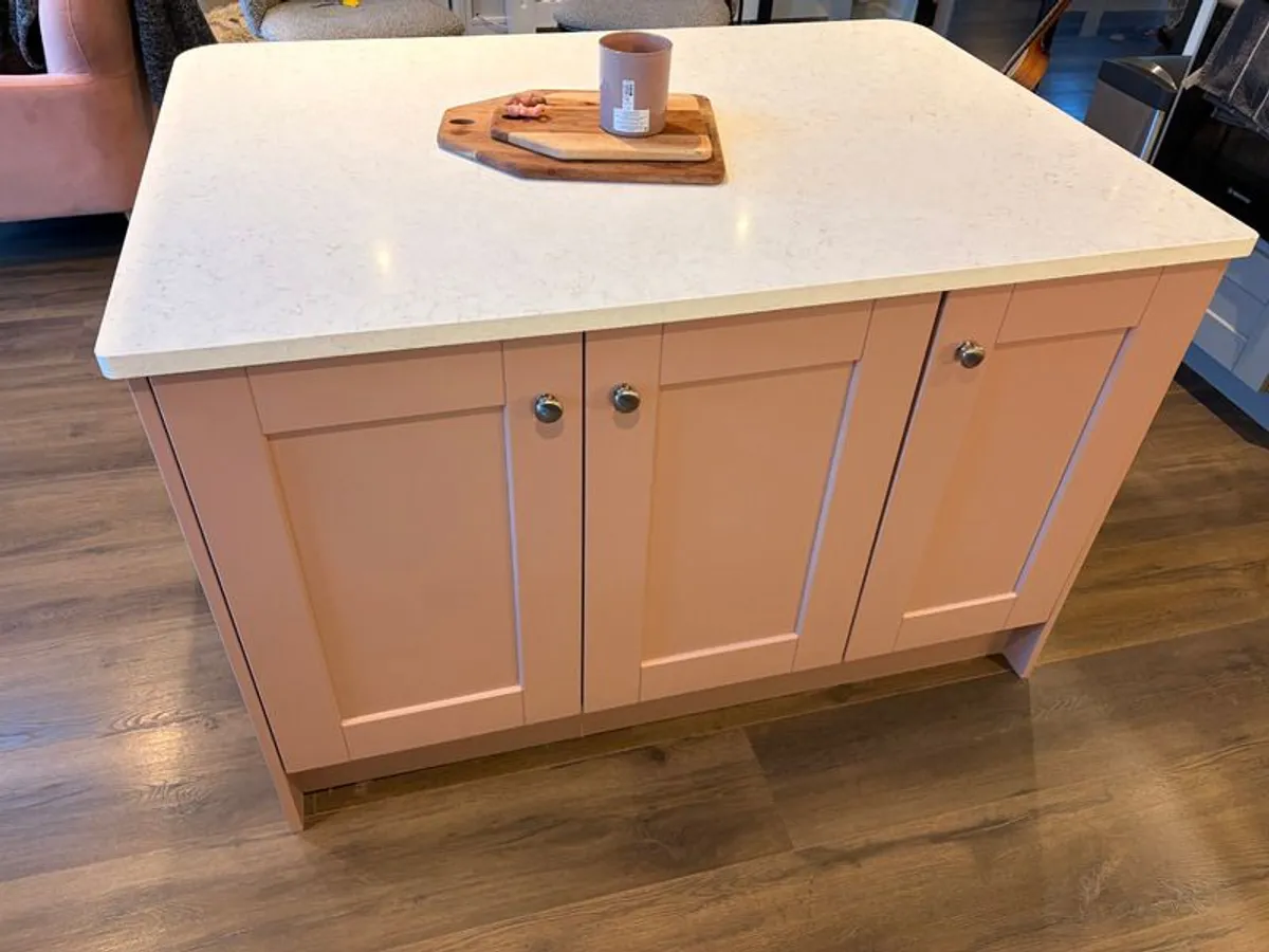 Kitchen Island (Quartz Top) - Image 1