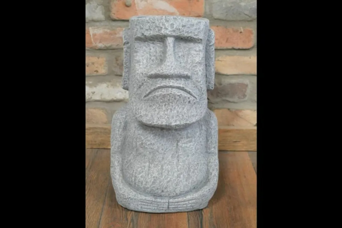 Easter Head Planter – D8465 - Image 1