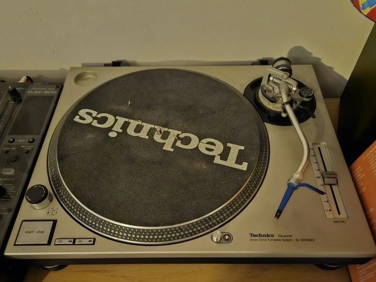 Technics 1200s Mk2 - Image 3