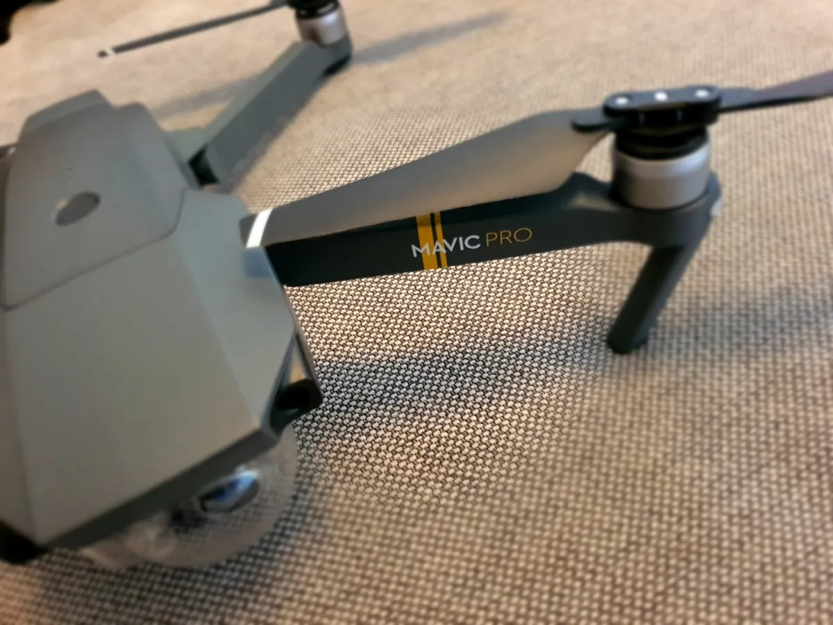 DJI Mavic Pro Drone + bundle kit - 4K - Image 1