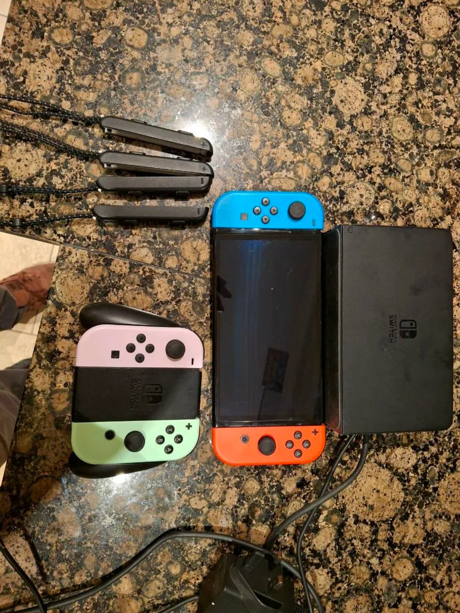 Nintendo switch oled - Image 1