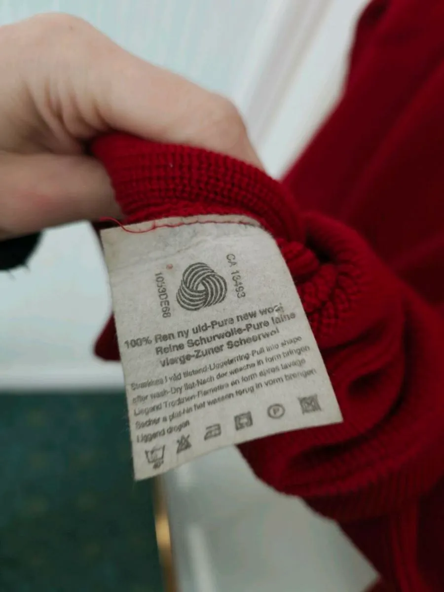 Clipper 100% Pure New Wool Red Jumper - Image 3