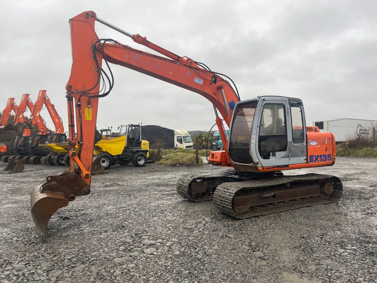 Hitachi ex135 - Image 4