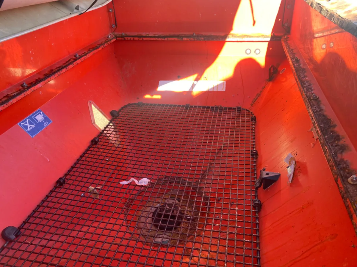 Rauch 19.1 fertiliser spreader - Image 4