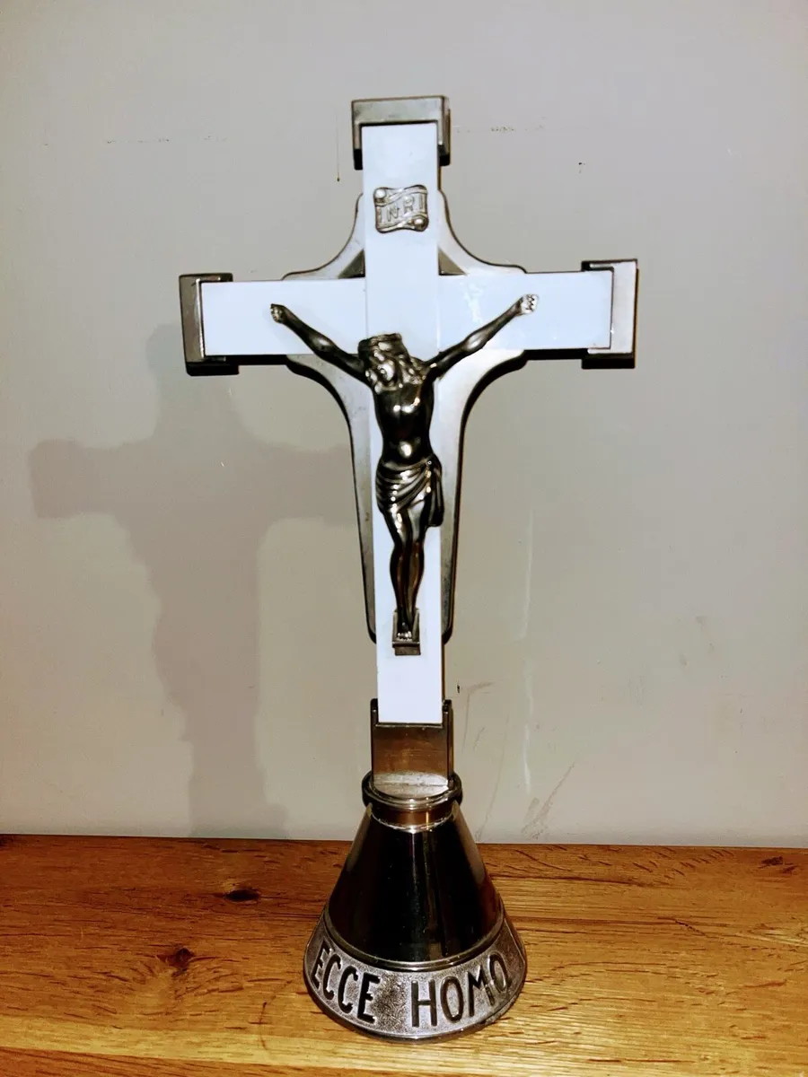 Vintage Crucifix - Image 1