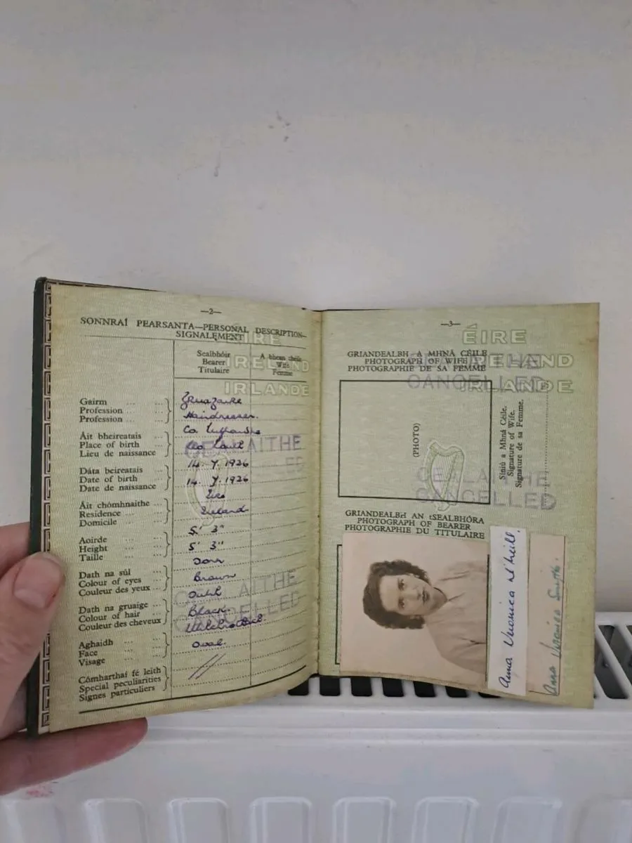 Rare 1948 Irish Passport & Travel card - Image 4