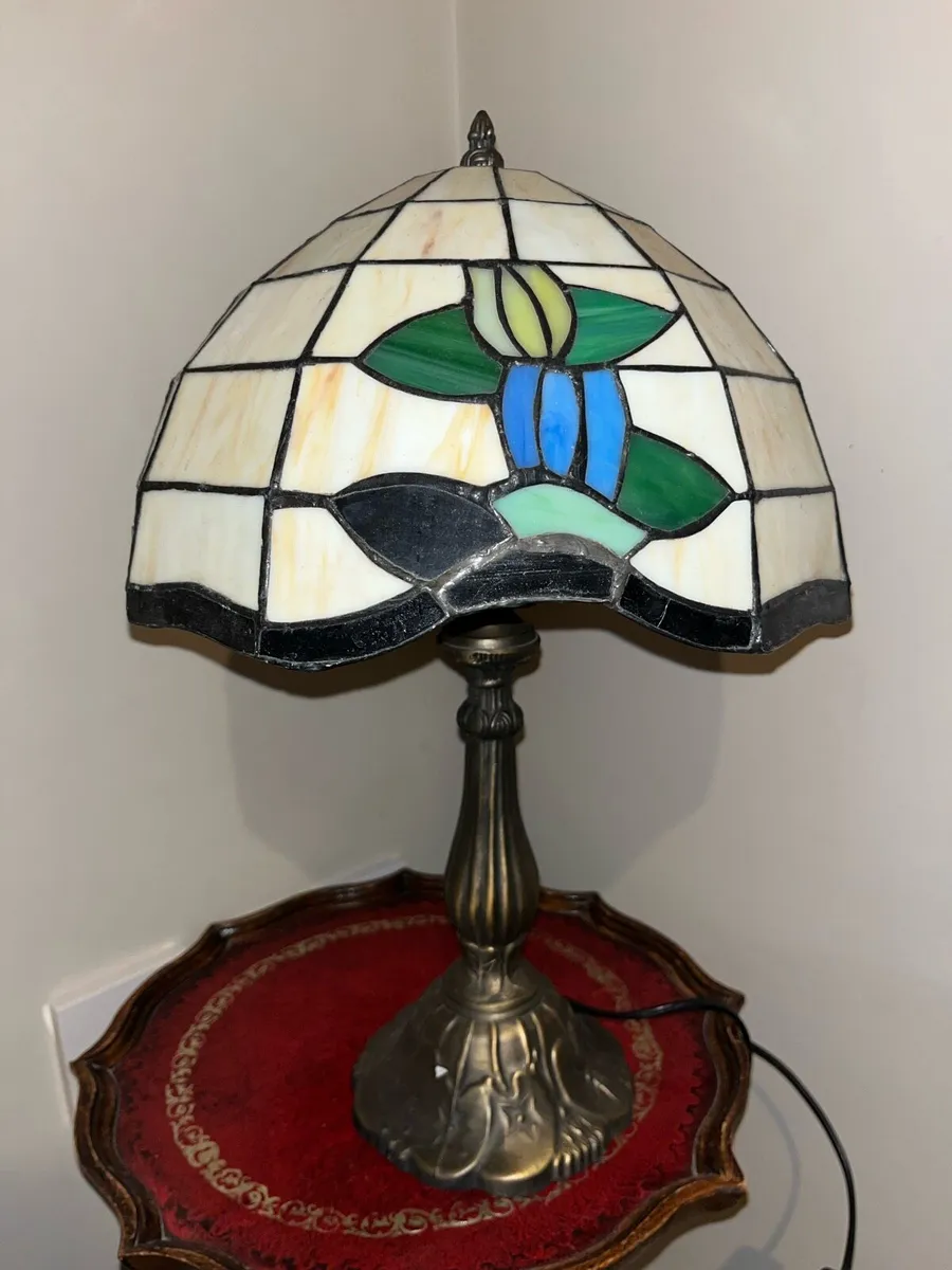 Tiffany style table lamp - Image 3
