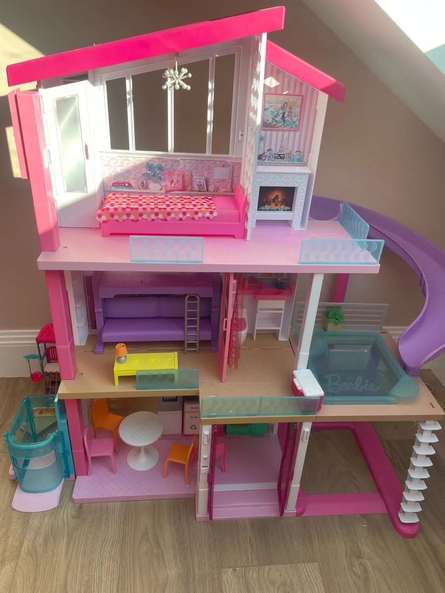 Barbie dream house