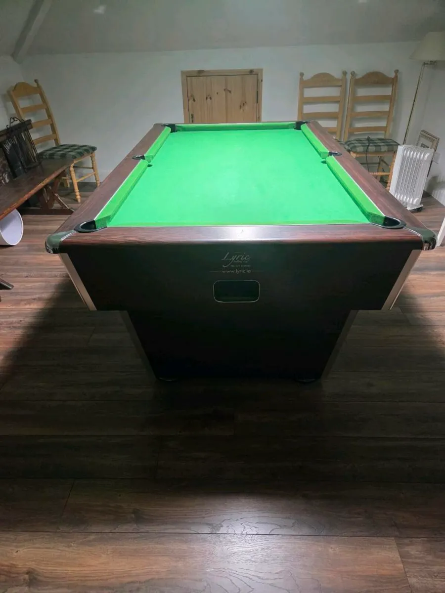Pool table - Image 2