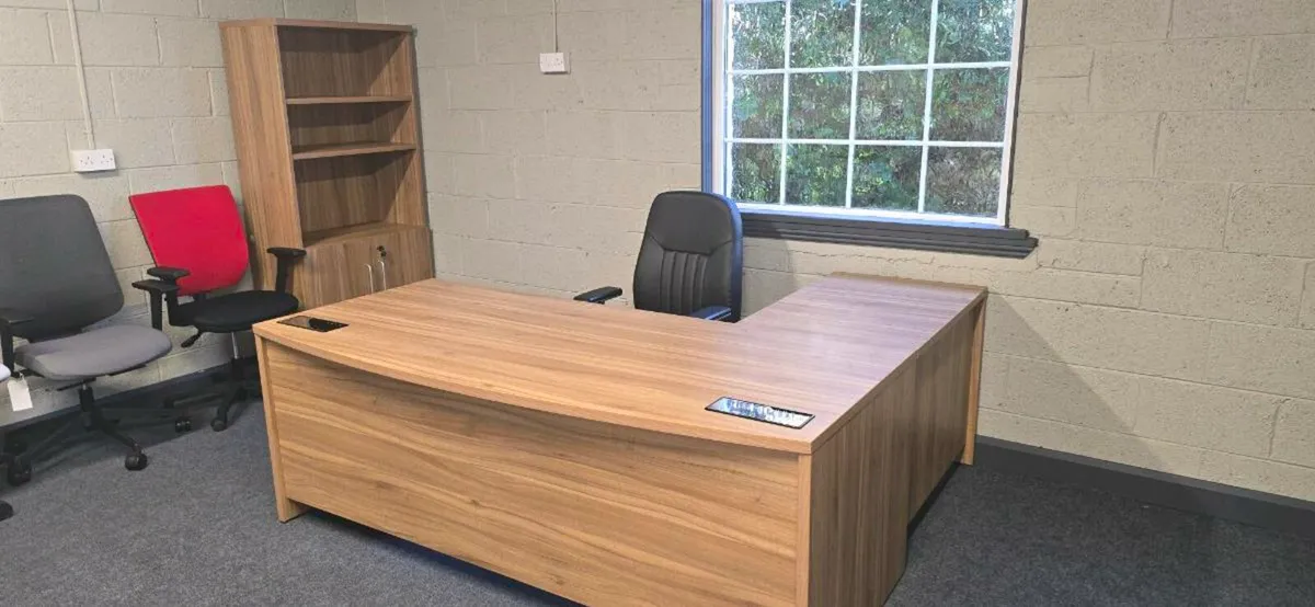 Alto executive office desk set preloved - Image 3